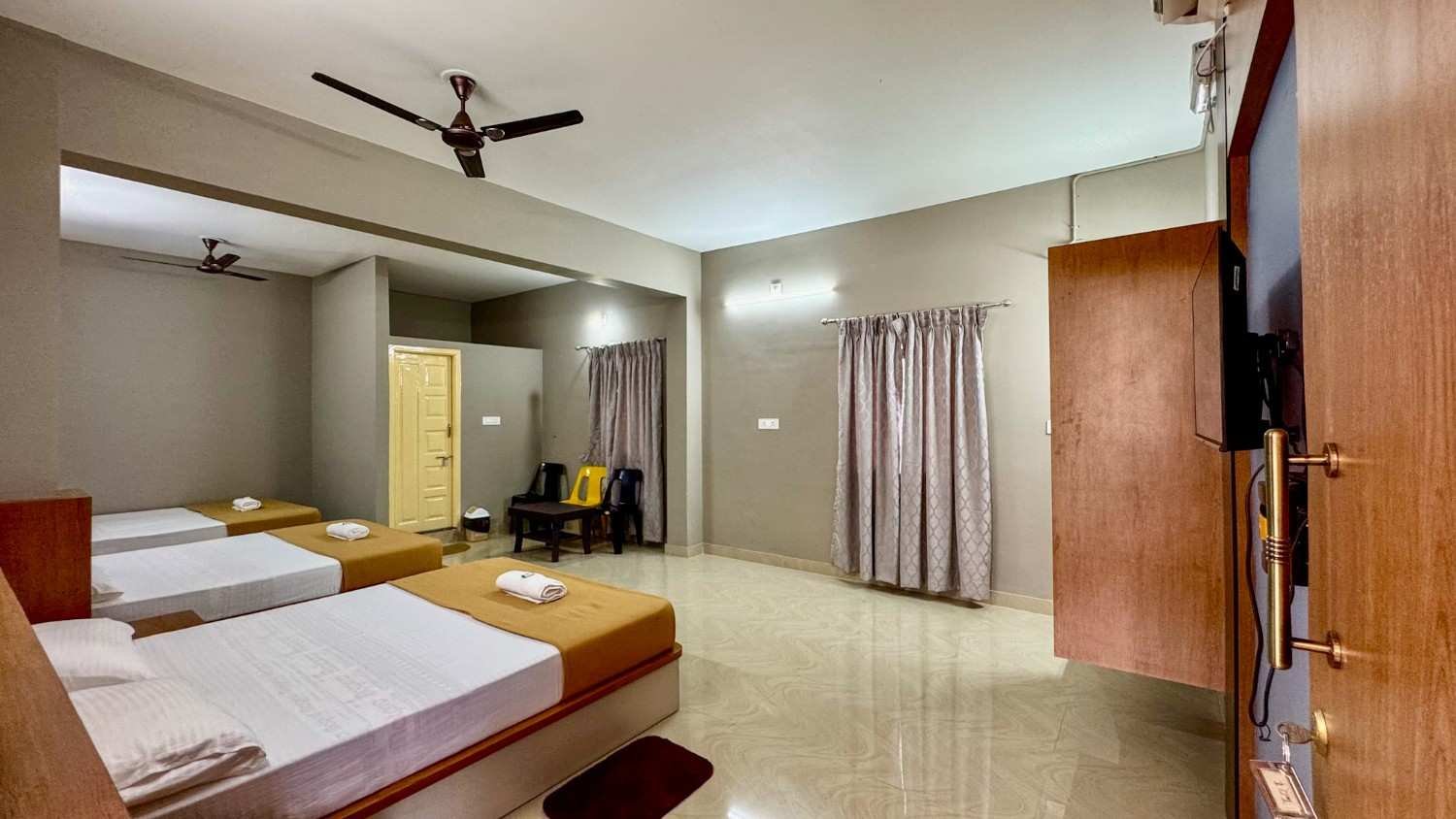 Ratna Residency A Affordabe Stay In The Udupi National Highway